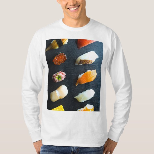 Classic Sushi Set – 10 classic pieces on a stone p T Shirt (Framsida)