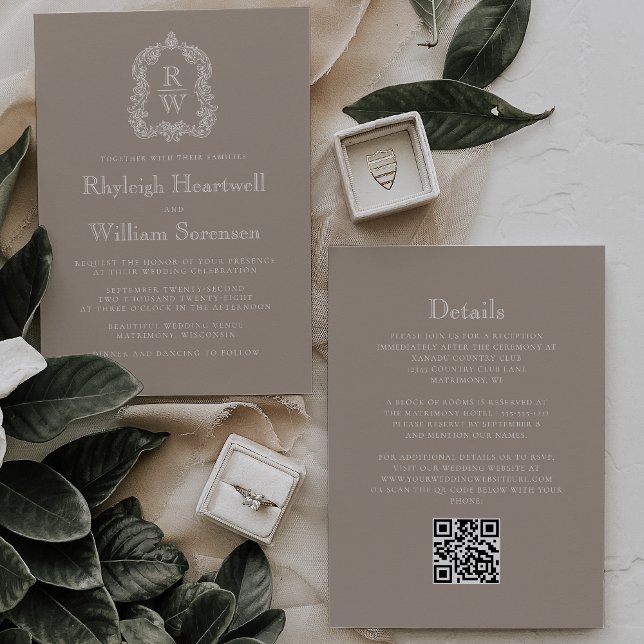 Classic Taupe Monogram Crest QR Code Wedding Inbjudningar (Skapare uppladdad)