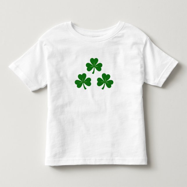 Classic Trio of Lucky Green Shamrocks St. Patrick’ T Shirt (Framsida)