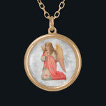 *~* Classic Vintage AP40 Angel Kneeling Praying Guldpläterat Halsband<br><div class="desc">(sök-ID AP40 för liknande design) Överför till andra produkter om du vill. Vintage ROUND Guld-design med söt klassisk konst av en ung kvinnlig jordgubbsblond ANGEL KNEELING PRAYING . * Energetiskt förstärkt romantisk Vintage Retro Antique ANGEL faux Glitter romond-grogrund. Blonde med ORANGE PEACH-klänning. ANGEL KNEELING and PRAYING with a Silver glitter...</div>