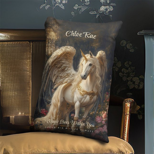 Classic Winged Unicorn Magic Fairytale Horse Lumbarkudde (Skapare uppladdad)