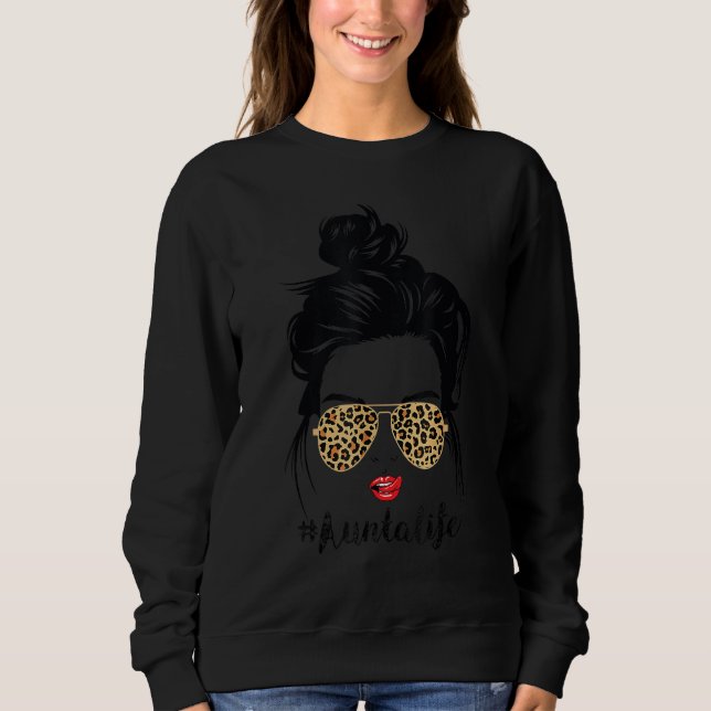 Classy Aunta Life with Leopard Print Shades Coola  T Shirt (Framsida)