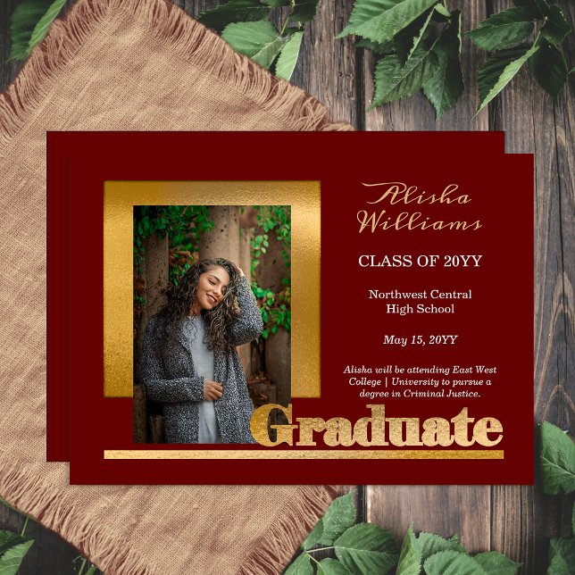Classy Elegant Guld Text Student 1 Photo Maroon Meddelande (Elegant and Classy Gold Tone Text Graduate 1 Photo Maroon Graduation Announcement)