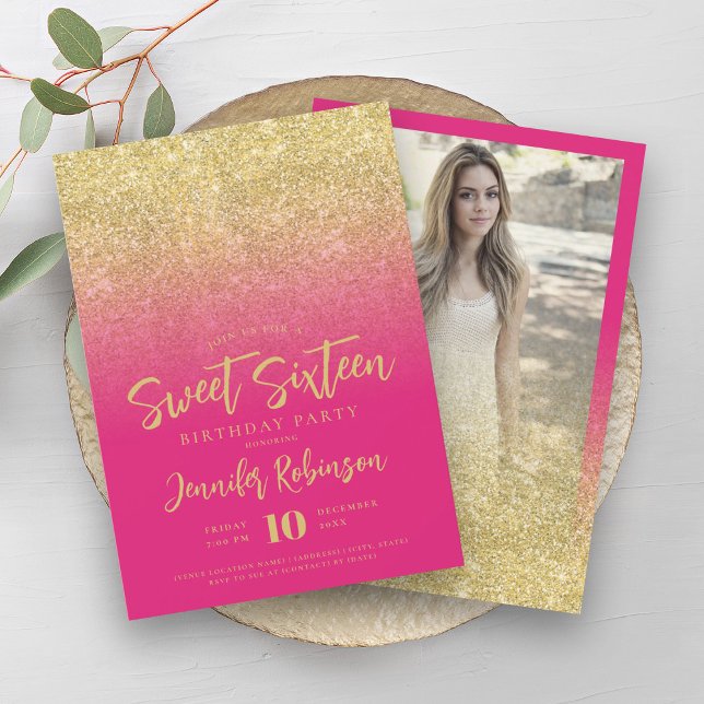 Classy Guld Shock rosa Glitter Photo Sweet 16 Inbjudningar (Classy Gold Hot Pink Glitter Photo Sweet 16 Invitation)