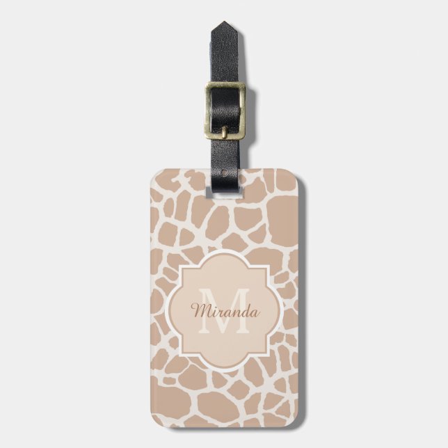 Classy Light Brown Giraffe Print Monogram och Namn Bagagebricka (Vertikal Framsida)