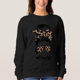 Classy Oma Life with Leopard Messy Bun Mor Da T Shirt