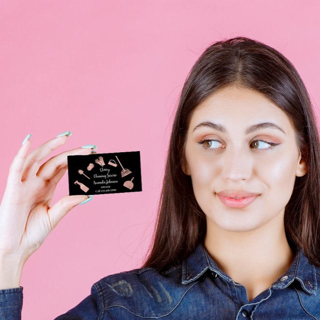 Classy Städning Services Guld Logotyp Maid Rosa ro Visitkort (Skapare uppladdad)