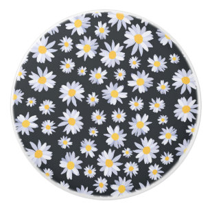 Classy White Daisy Flowers Botanical Knopp