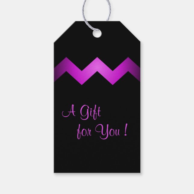 Classy Zigzag Lila på Black Presentetikett (Framsidan)