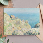 Claude Monet Fishermans House Painting Art Print Vykort<br><div class="desc">Fiskerhuset är en uppfångande och atmosfärisk målning som skildrar en klok kustscen med en charmerande fiskares hus intill sten och vågar,  som visar Monets ivriga öga för att ha fångat ljusets och havets sanna skönhet.</div>