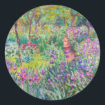 Claude Monet - Iris Garden at Giverny Runt Klistermärke<br><div class="desc">The Iris Garden at Giverny / The Artists Garden at Giverny - Claude Monet,  1899-1900</div>