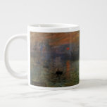 Claude Monet, Vintage Art Jumbo Mugg<br><div class="desc">Imputsion, Sunrise (1872) av Claude Monet är en vintage bra-konst nautisk målning. Sol:s ståndpunkt verkar också kunna vara en tidsgräns. Ett sjölandskap i Le Havre Harbour, Frankrike med flera båtar i förgrunden vid soluppgången. Om konstnären: Claude Monet (1840-1926) var en av grundarna av den Fransk målningsrörelsen och de flesta av...</div>