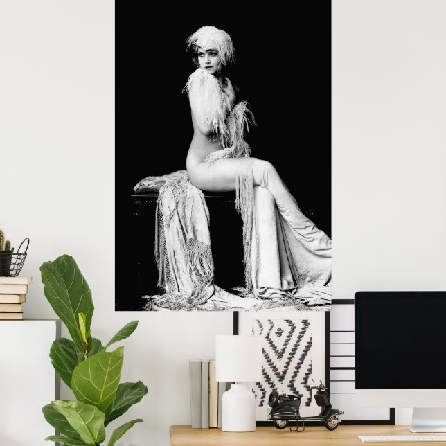 Claudia a Scantily Clad Ziegfield Theater Girl Poster (Hemmakontoret)