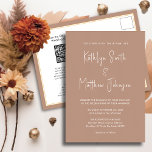 Clay QR-kod allt i ett modernt skript Chic Bröllop Inbjudan Vykort<br><div class="desc">Clay Modern skript QR-kod allt i ett minimalistiskt Bröllop-bröllopskort. Fira din speciella dag med den här eleganten och ett vackert bröllopskort för att passa ditt speciella tillfälle. Alla texterna är i förväg ordnade så att du enkelt och snabbt kan anpassa dig med dina egna detaljer. Om du behöver anpassa eller...</div>