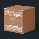 Clay Talavera Tile Spanska Stil Fiesta Bröllop Presentaskar<br><div class="desc">Alla kärlek en fiesta! Denna samling är en häpnadsväckande blandning av elegans och kulturarv, inspirerat av Mexikos traditionella Clay Talavera mönster. Den brända orangen Terracotta blommigt gräns utstrålar sofistikering och en aning festlig charm, skapar den perfekt för ert spanska eller mexikanska inspirerade firande. Oavsett om du är värd för en...</div>