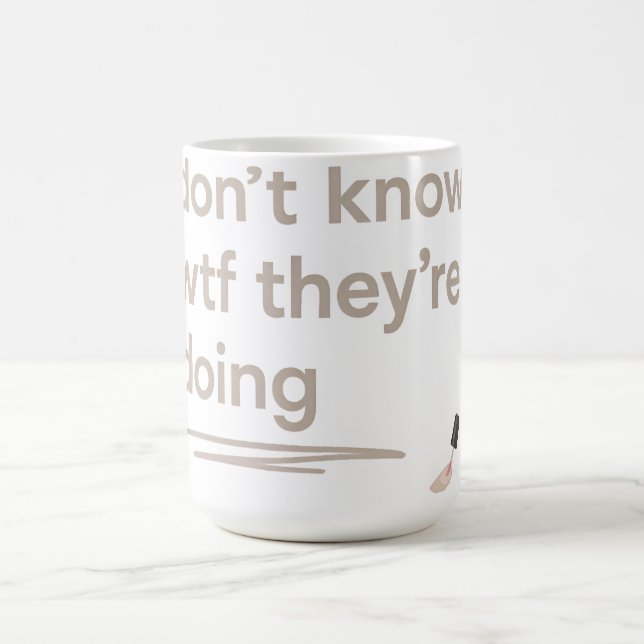 Clean Girl Chaos – Skincare Delulu Vibes Quote Kaffemugg (Center)