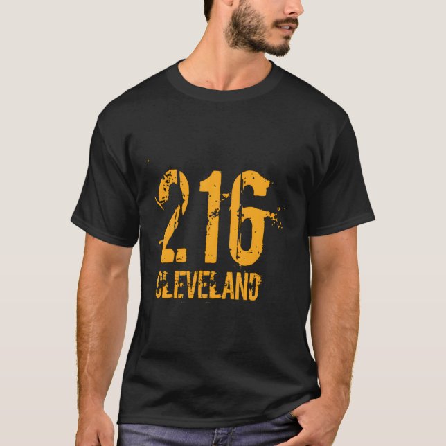 Cleveland 216 Area Code Distress Hoodie T Shirt (Framsida)