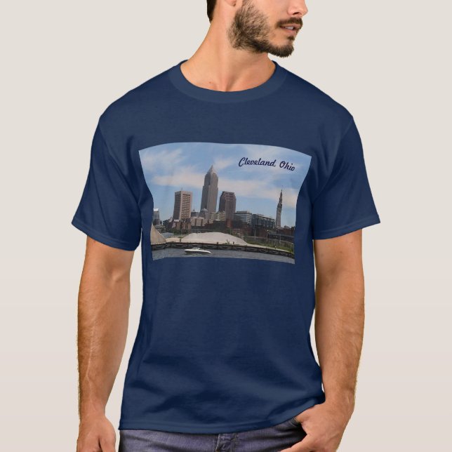 Cleveland OH Torn T-Shirt (Framsida)