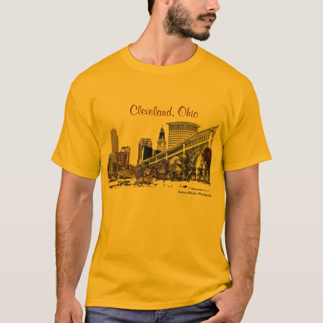 Cleveland Ohio Tee Shirt (Framsida)