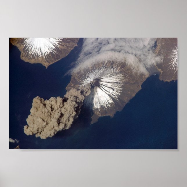 Cleveland Volcano Poster (Framsidan)