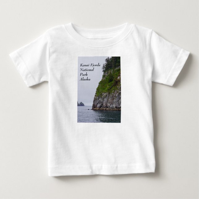 Cliff in Kenai Painterly T Shirt (Framsida)
