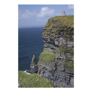 Cliffens natursköna Moher och O'Briens torn Fototryck