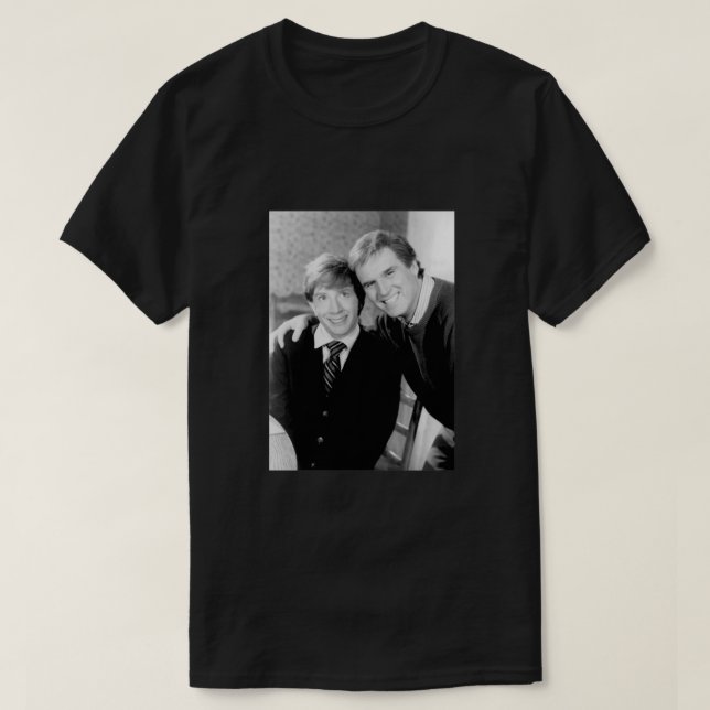 Clifford Movie Martin Kort Black and White Essent T Shirt (Design framsida)