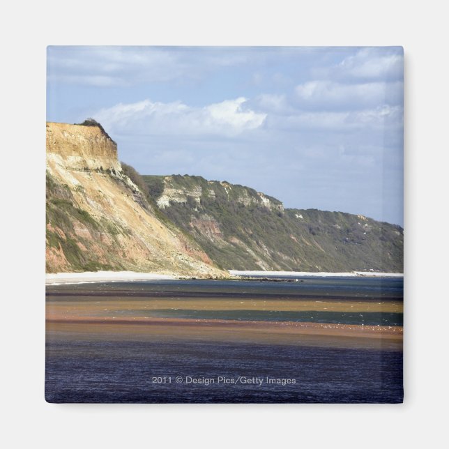 Cliffs Along Jurassic Kusten Magnet (Framsidan)