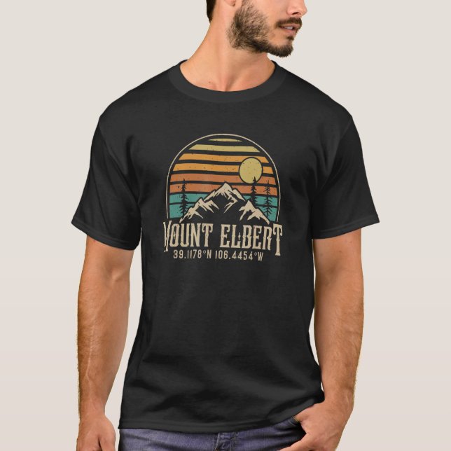Climbing Mt  Elbert Colorado Mountain Mount Elbert T Shirt (Framsida)