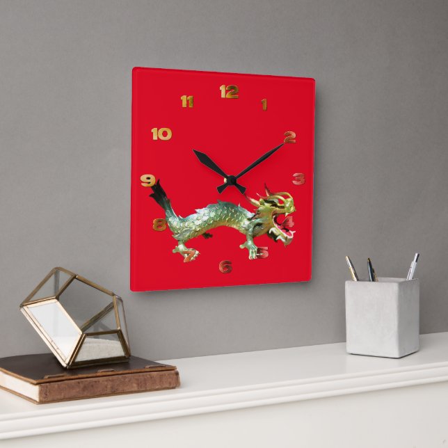 Clock - Oriental Dragon on Red Fyrkantig Klocka (Kontor)