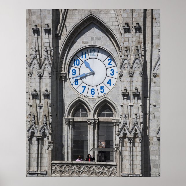 Clock torn vid National Basilica, Ecuador Poster (Framsidan)