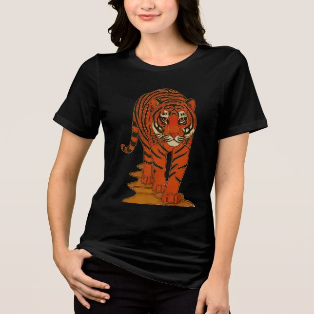 Cloisonne Art Tiger on the Jungle Path T Shirt (Framsida)