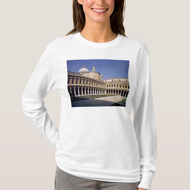 Cloister 1564-80 t shirt (Framsida)