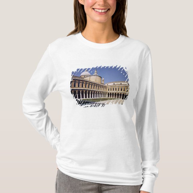 Cloister 1564-80 tee shirt (Framsida)