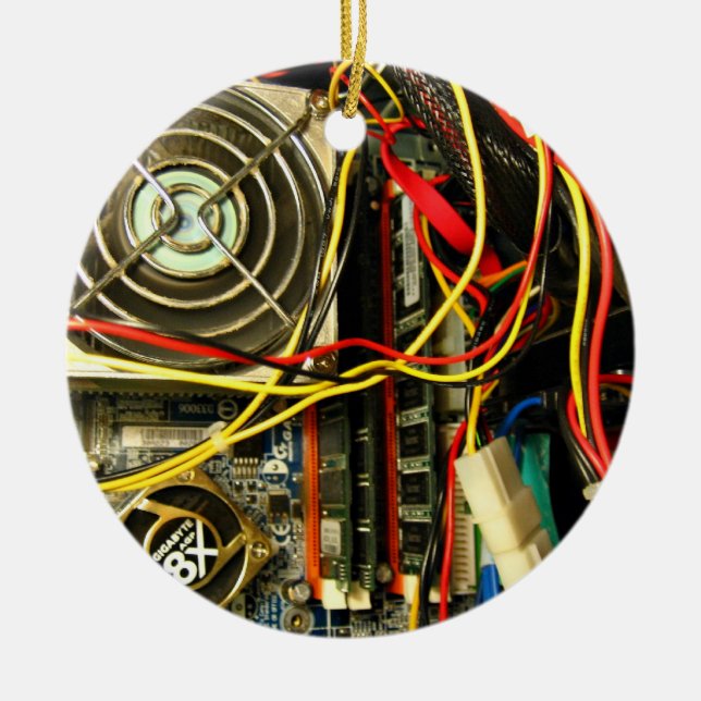 Closeup för datormainboardelektronik julgransprydnad keramik (Framsidan)