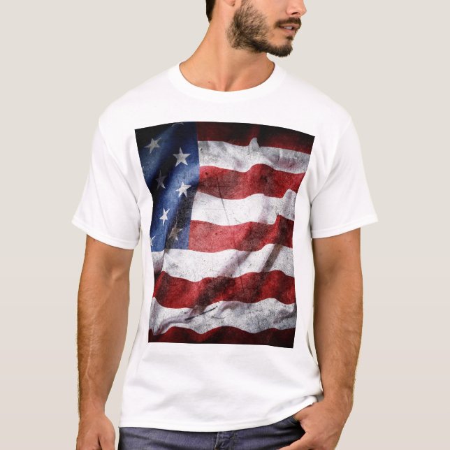 Closeup grunge American flagga. T Shirt (Framsida)