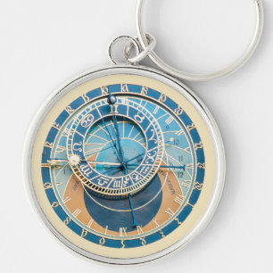 Closeup on Prag Astronomical Clock, Czech R. Rund Silverfärgad Nyckelring