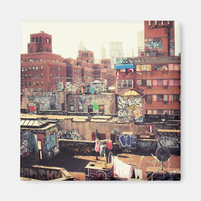 Clotheslines and Graffiti Magnet (Framsidan)