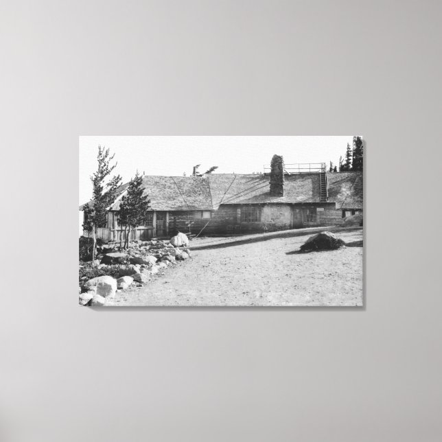 Cloud Cap Inn vid Mt. Huva, Oregon Photographic Canvastryck (Framsida)