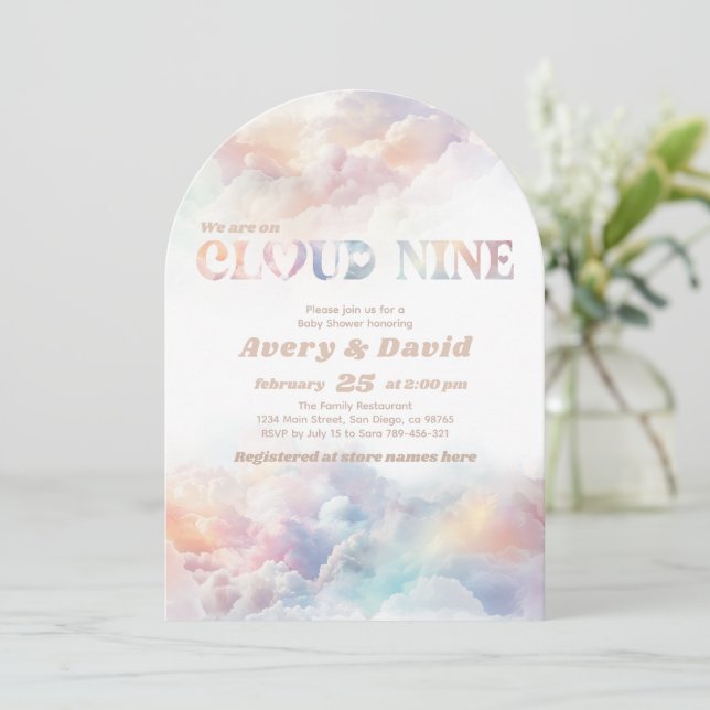 Cloud Nine Rainbow fluffy Cloud-molnet Baby Shower Inbjudningar (Stående Fram)