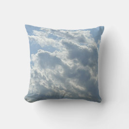"Clouds" Throw Pillow Kudde
