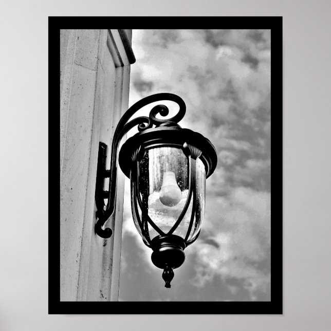 Cloudy Day Lamp Poster (Framsidan)