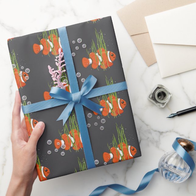 Clown Fish In Bubbles and Seaweed Presentpapper (Gifting)