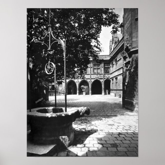 Cluny Hotel från gården, Paris Poster (Framsidan)