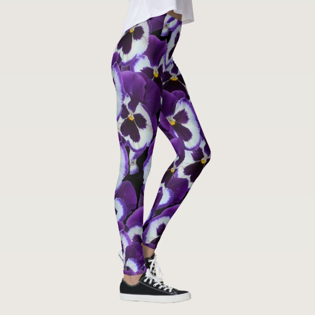 Clusters of Lila White Pansies: Harmonious Grace Leggings (Höger)