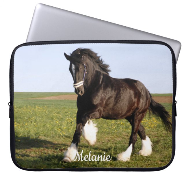 Clydesdale Horse Laptop Fodral (Framsidan)