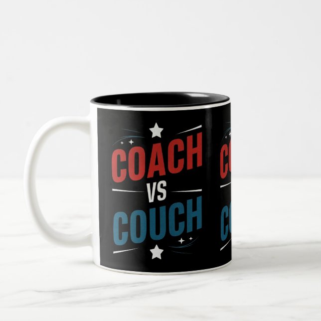 Coach vs Couch Kamala Harris Tim Walz 2024 Två-Tonad Mugg (Vänster)