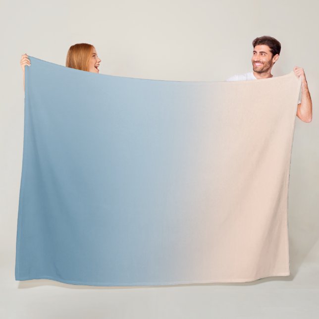 Coastal Ombre Charm: Beach-Inspired Fleecefilt (På plats)