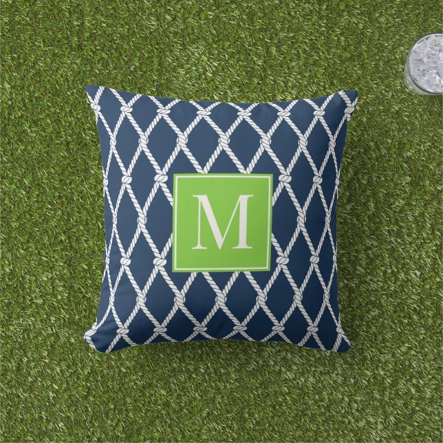 Coastal Preppy Nautical Monogram – Marinblå & Lime Kudde (Gräs)