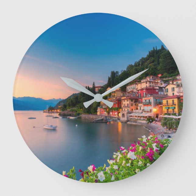 Coastline | Varenna, Lombardy, Italy Stor Klocka (Framsida)